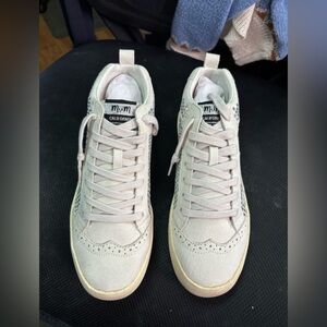 Mi.iM Sparkly Rhinestone Sneakers Grey Casual Streetwear Shoes Sz 6